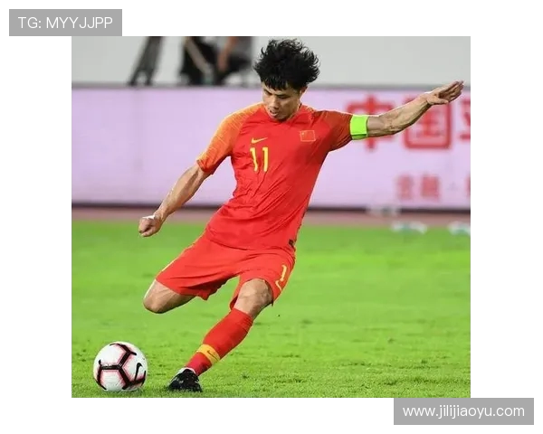 蒿俊闵:从国足中坚到国际赛场的奋斗历程与辉煌成就