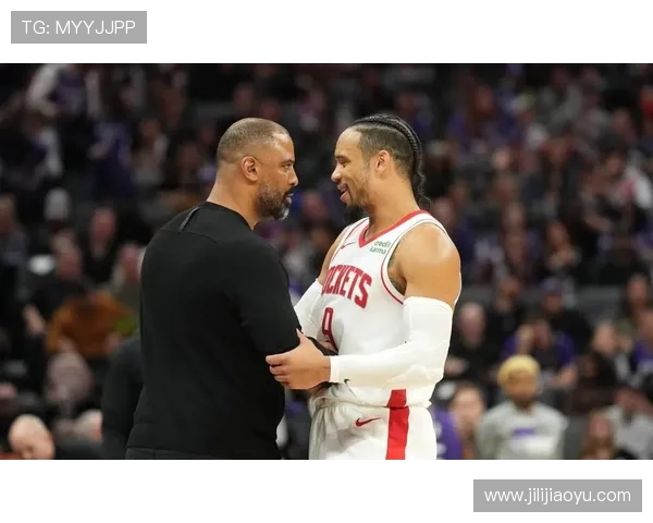 尼克斯与火箭全场对决精彩回顾及精彩瞬间分析 尼克斯与火箭全场对决精彩回顾及精彩瞬间分析